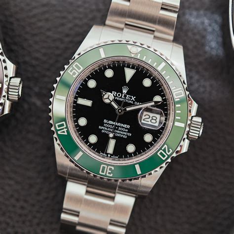 rolex submariner date 126610lv.